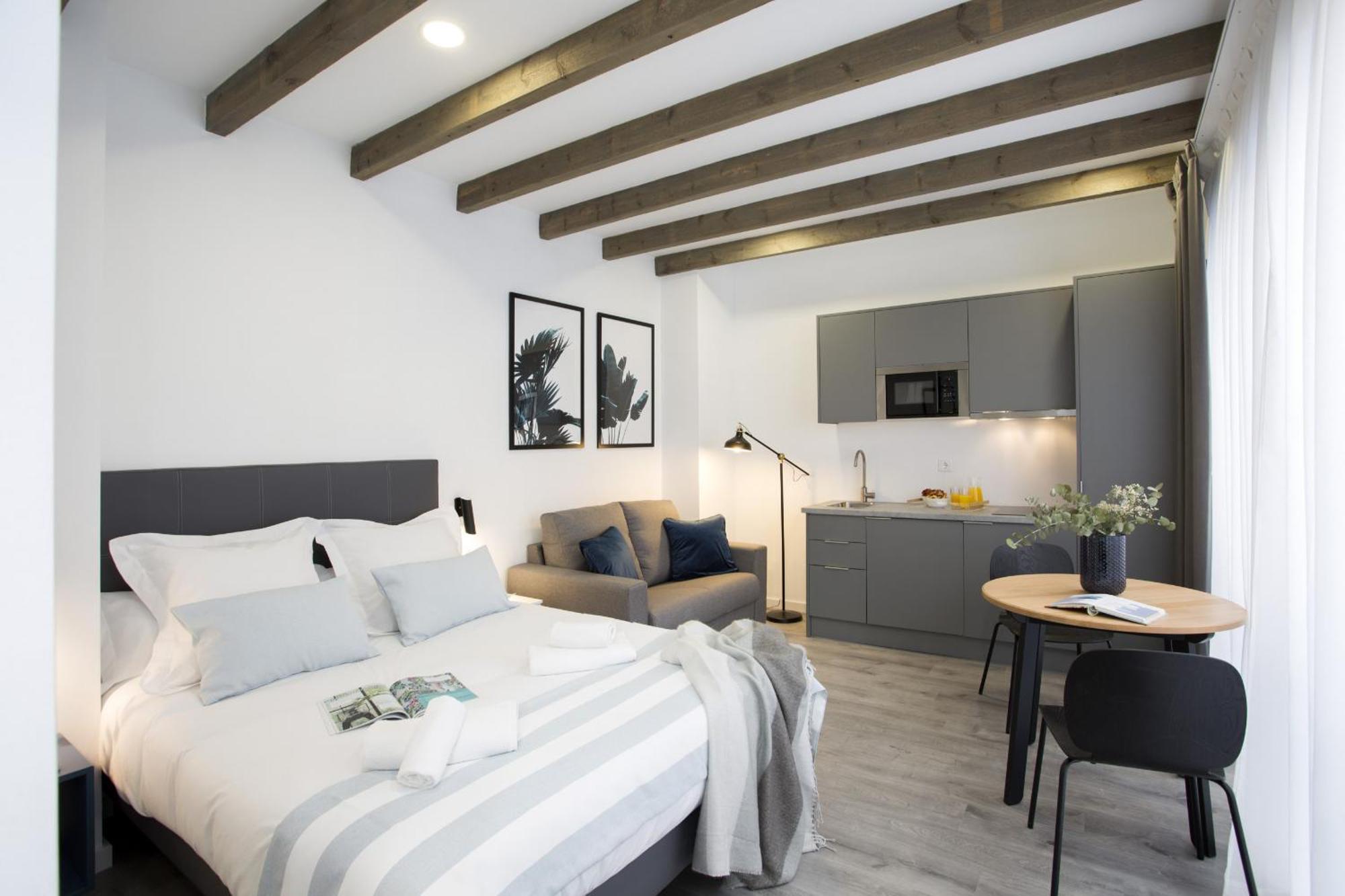 Singularstays Parque Central Valencia Exterior photo