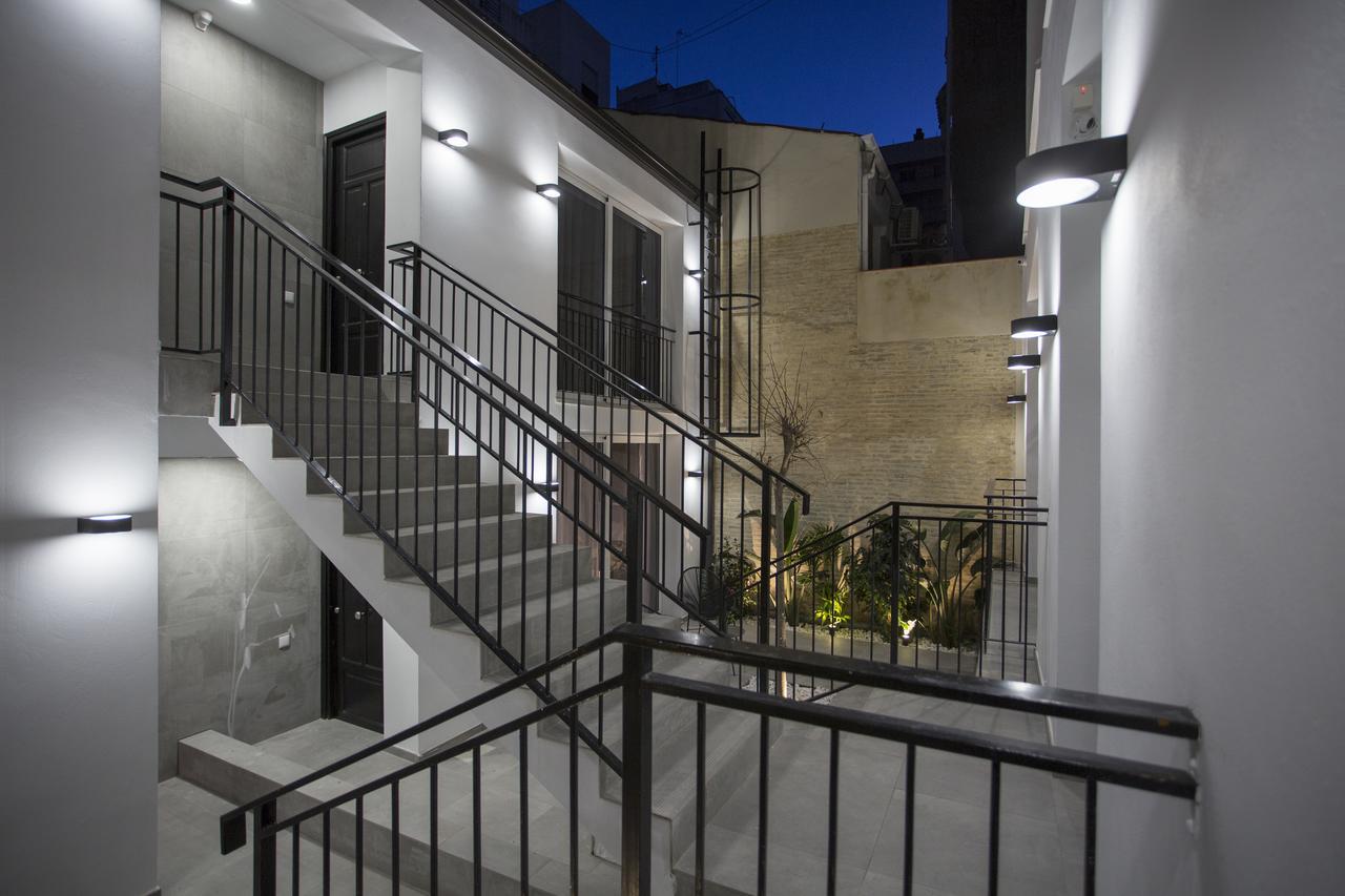 Singularstays Parque Central Valencia Exterior photo
